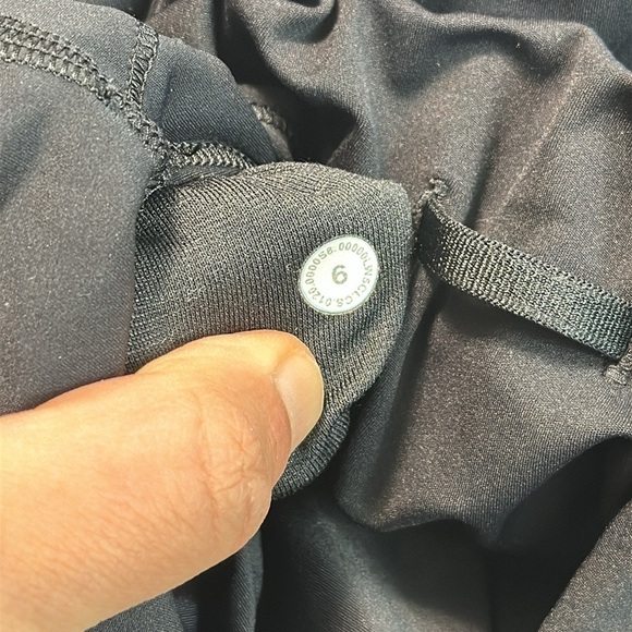 Lululemon Sheer Will High-Rise Tight 28" *Camo Black - Picture 5 of 6